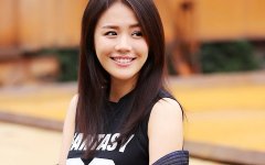 属狗的女人命好不好1982 82年属狗女人命运如何