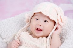 2015年如何给宝宝起个好名字 宝宝起名注意事项